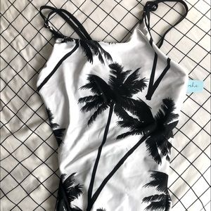 Cupshe one piece bathing suit